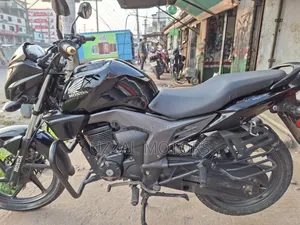 হোন্ডা সিবি ২০১৭ কালো