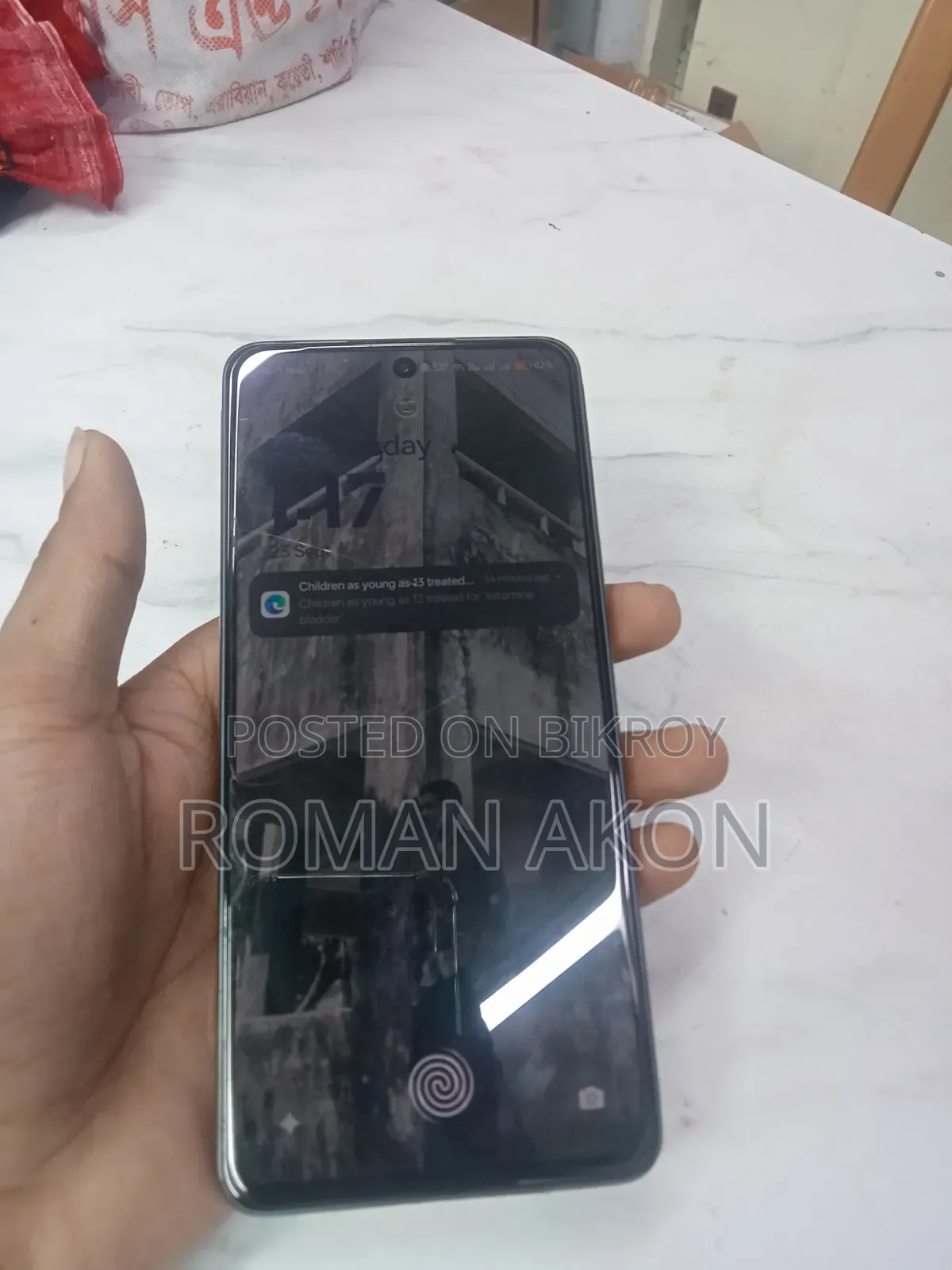 অপ্পো রেনো ১৩ এফ ২৫৬ জিবি ব্ল্যাক