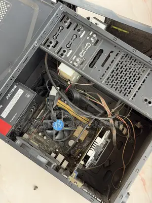 Desktop Computer Asus 8GB Intel Core i3 HDD 2T