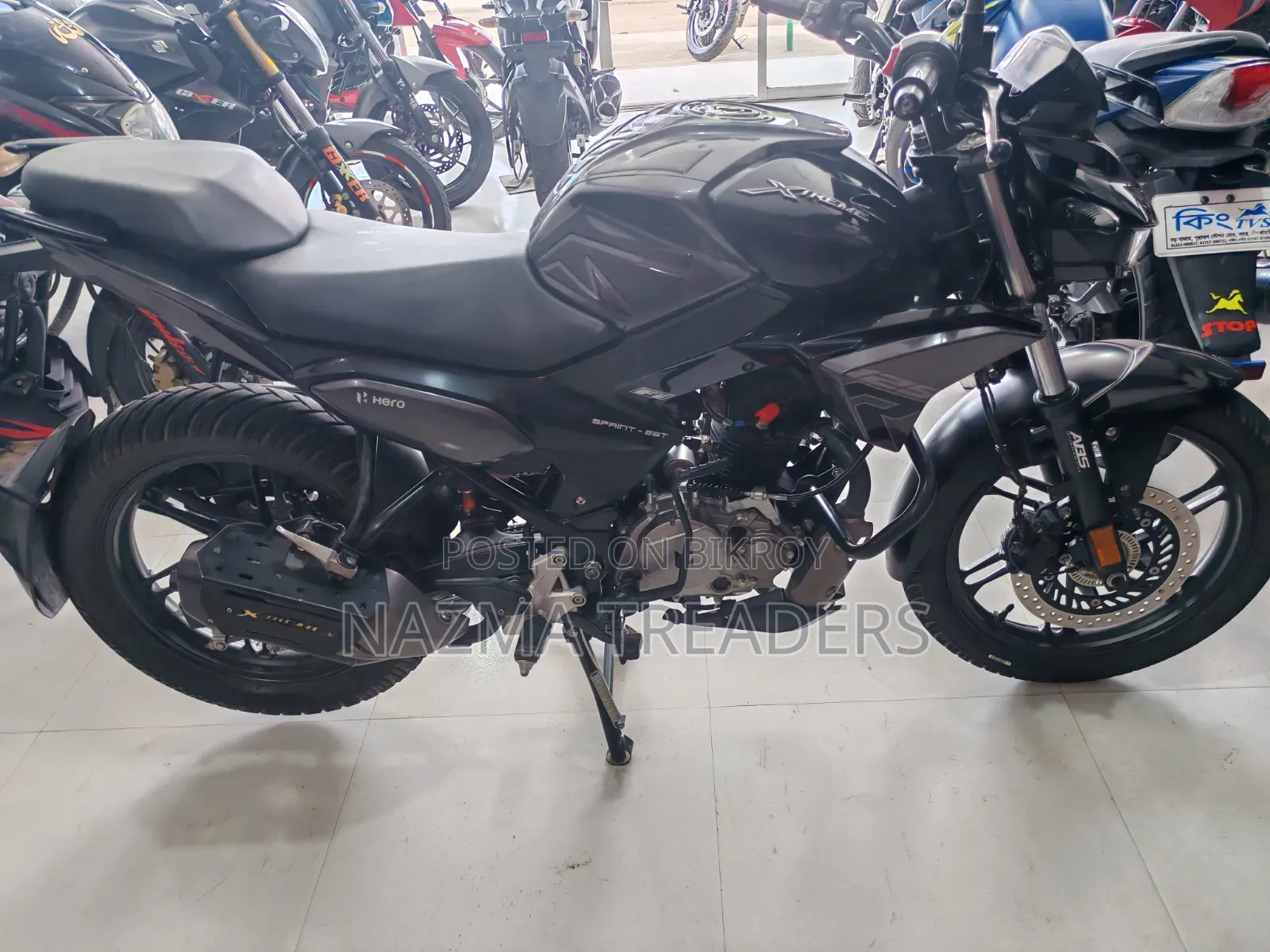Hero Xtreme 125R 2026 Black