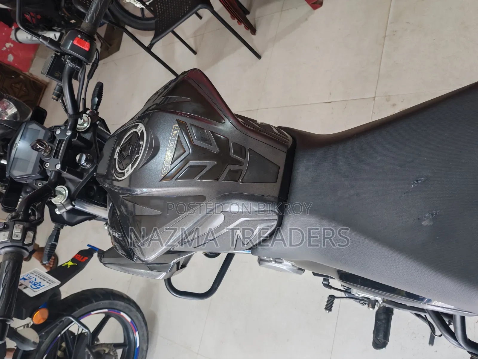 Hero Xtreme 125R 2026 Black