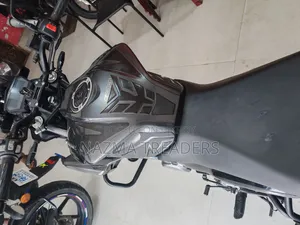 Hero Xtreme 125R 2026 Black