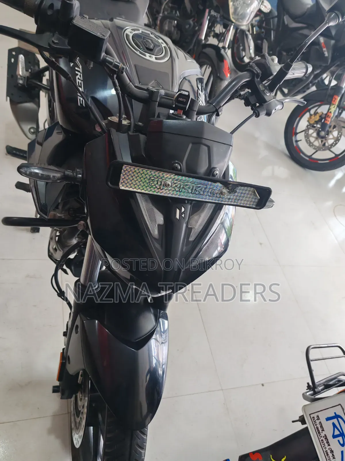 Hero Xtreme 125R 2026 Black
