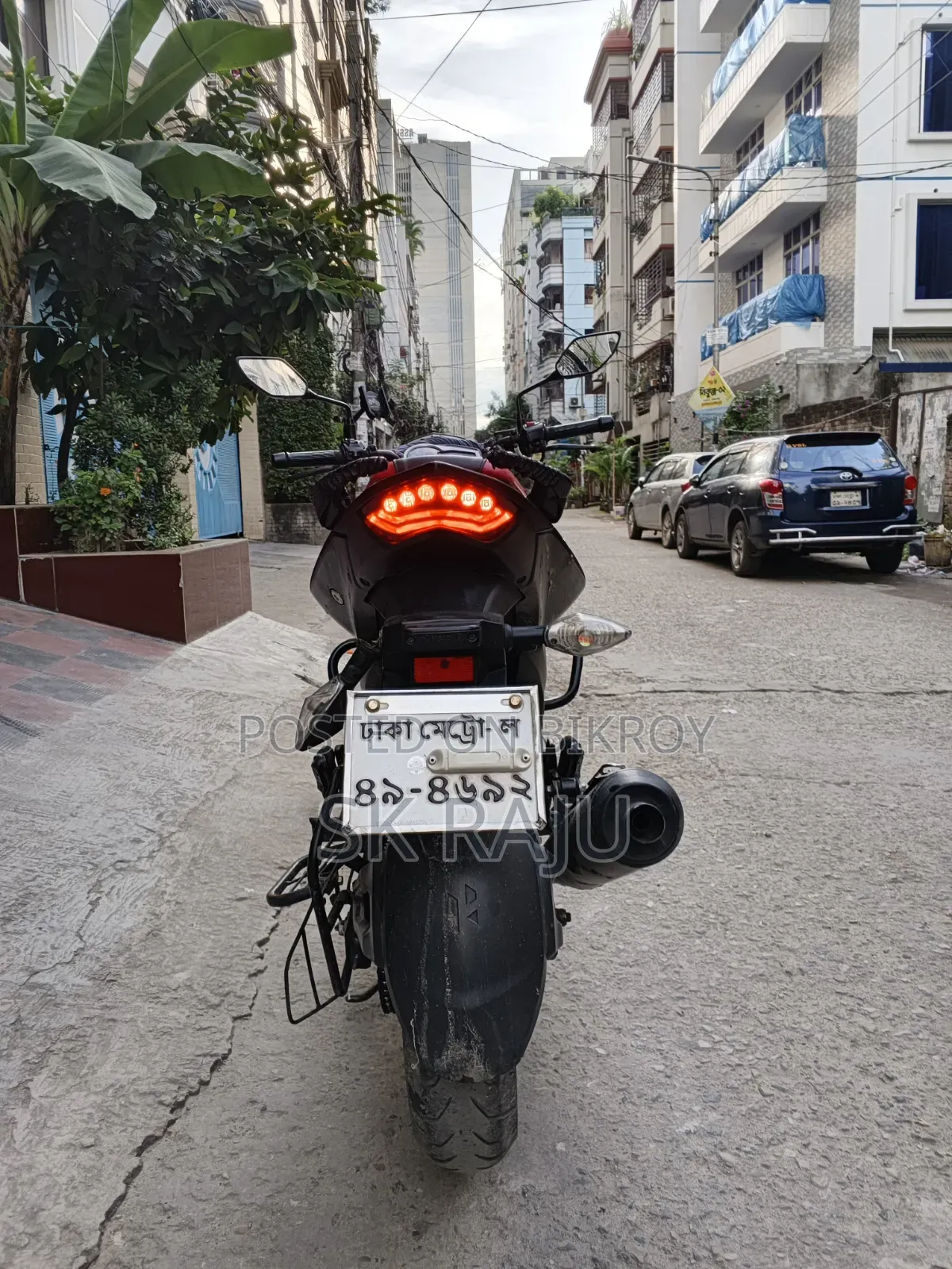 Hero Hunk 2023 Black