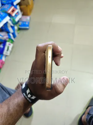 মোটোরোলা এজ ৫০ নিও ২৫৬ জিবি গোল্ড