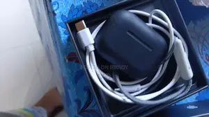 খুব ভালো একটা Airpods
