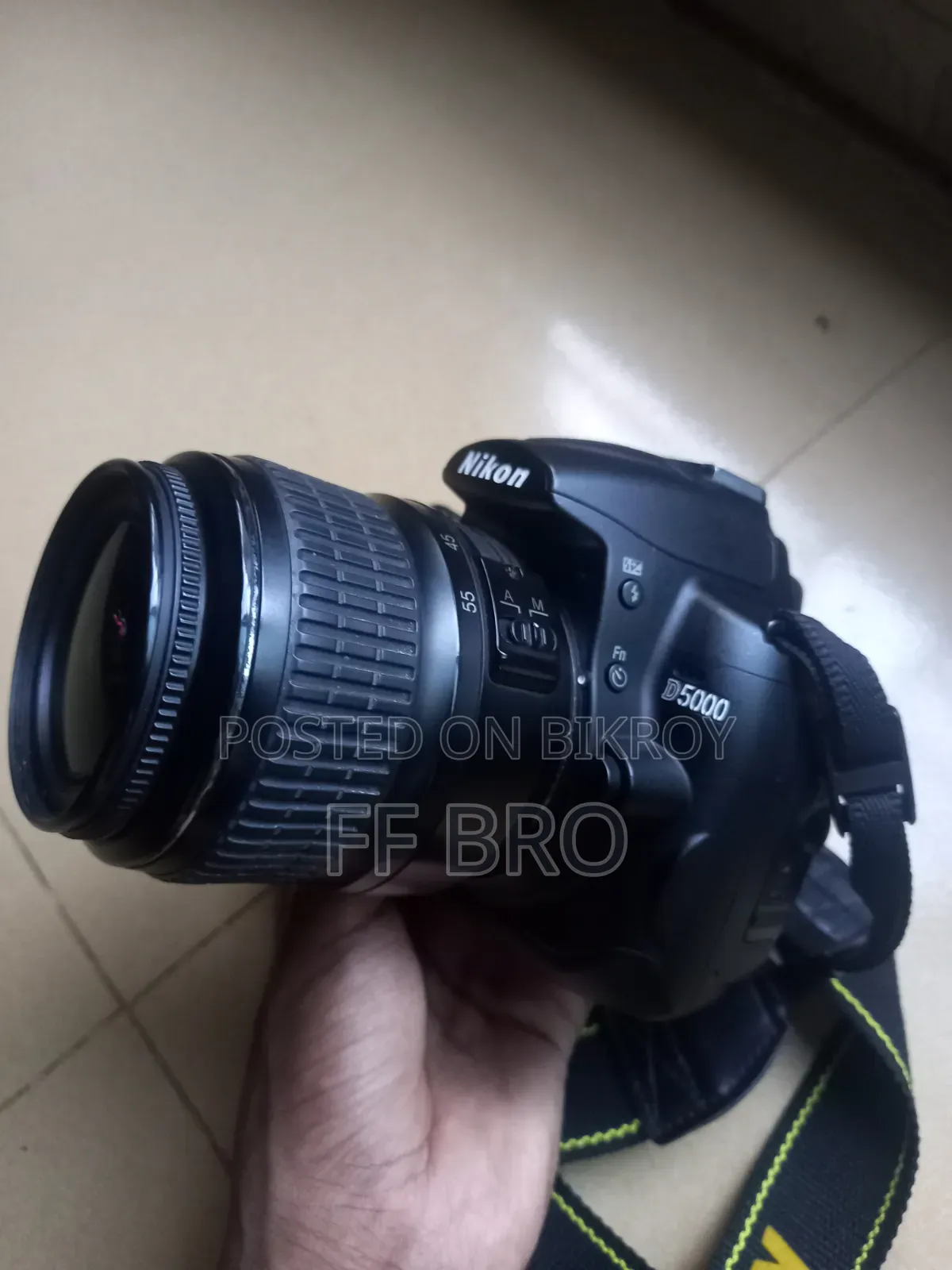 Nikon D5000 DSLR Camera + 18-55mm Lens | 32GB Card + Charger + Battery