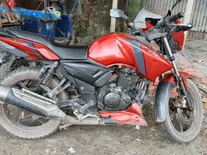 TVS Apache RTR 160 2V 2018 Red