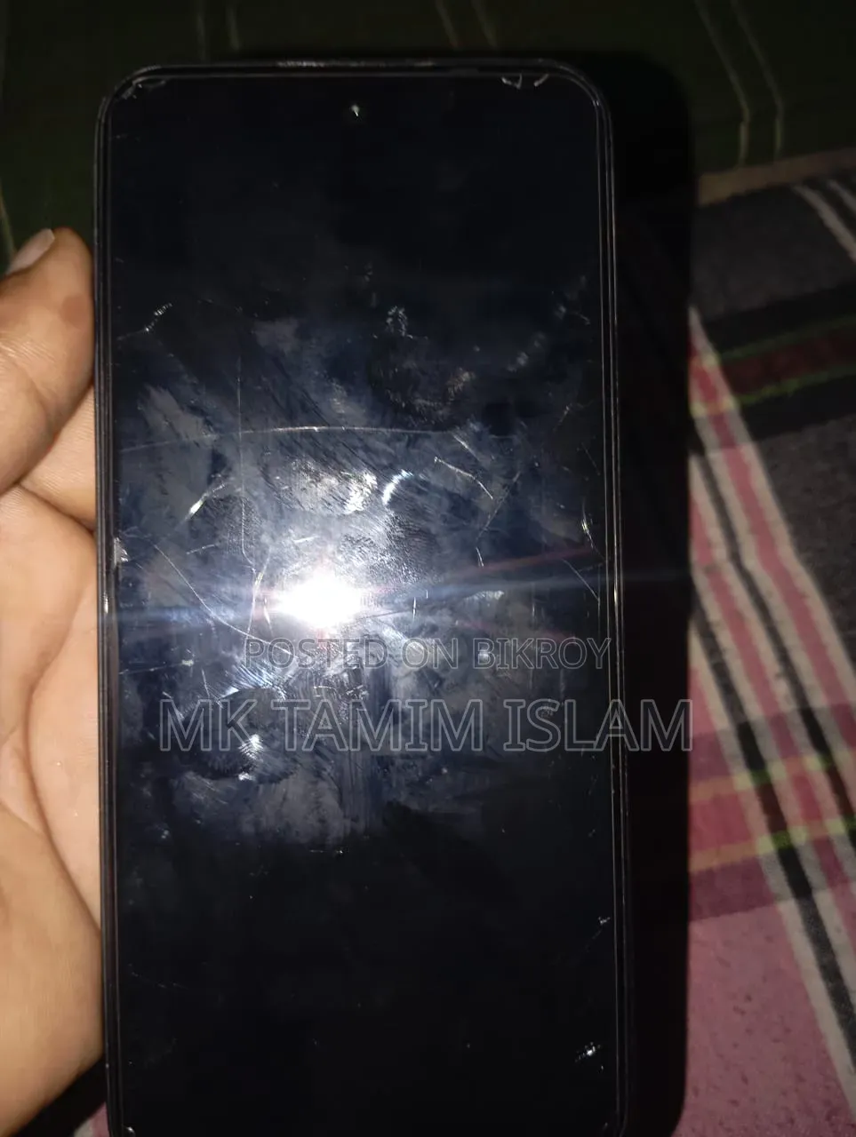 টেকনো স্পার্ক ৩০সি ১২৮ জিবি কালো
