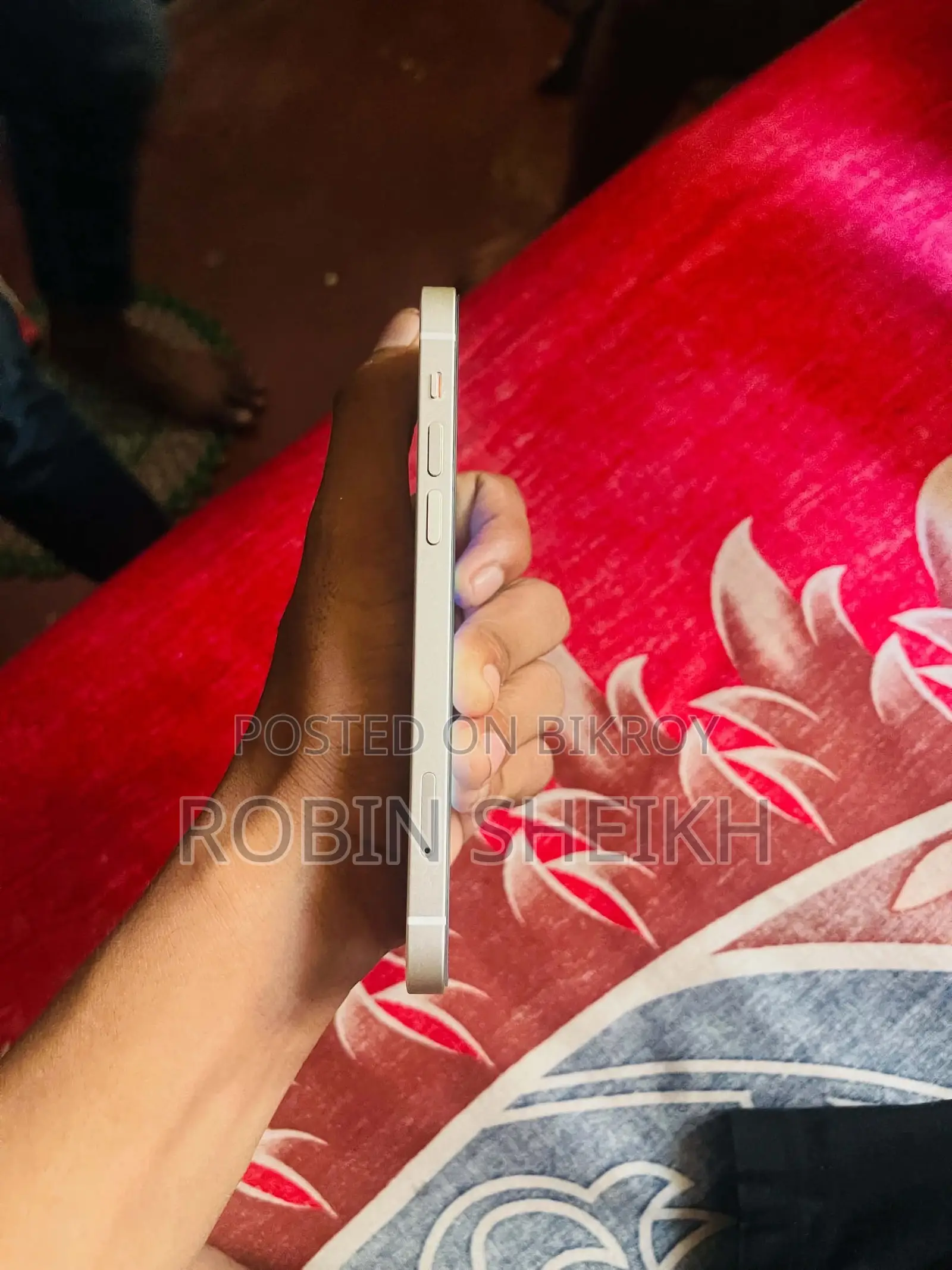 অ্যাপল আইফোন ১২ ১২৮ জিবি সাদা