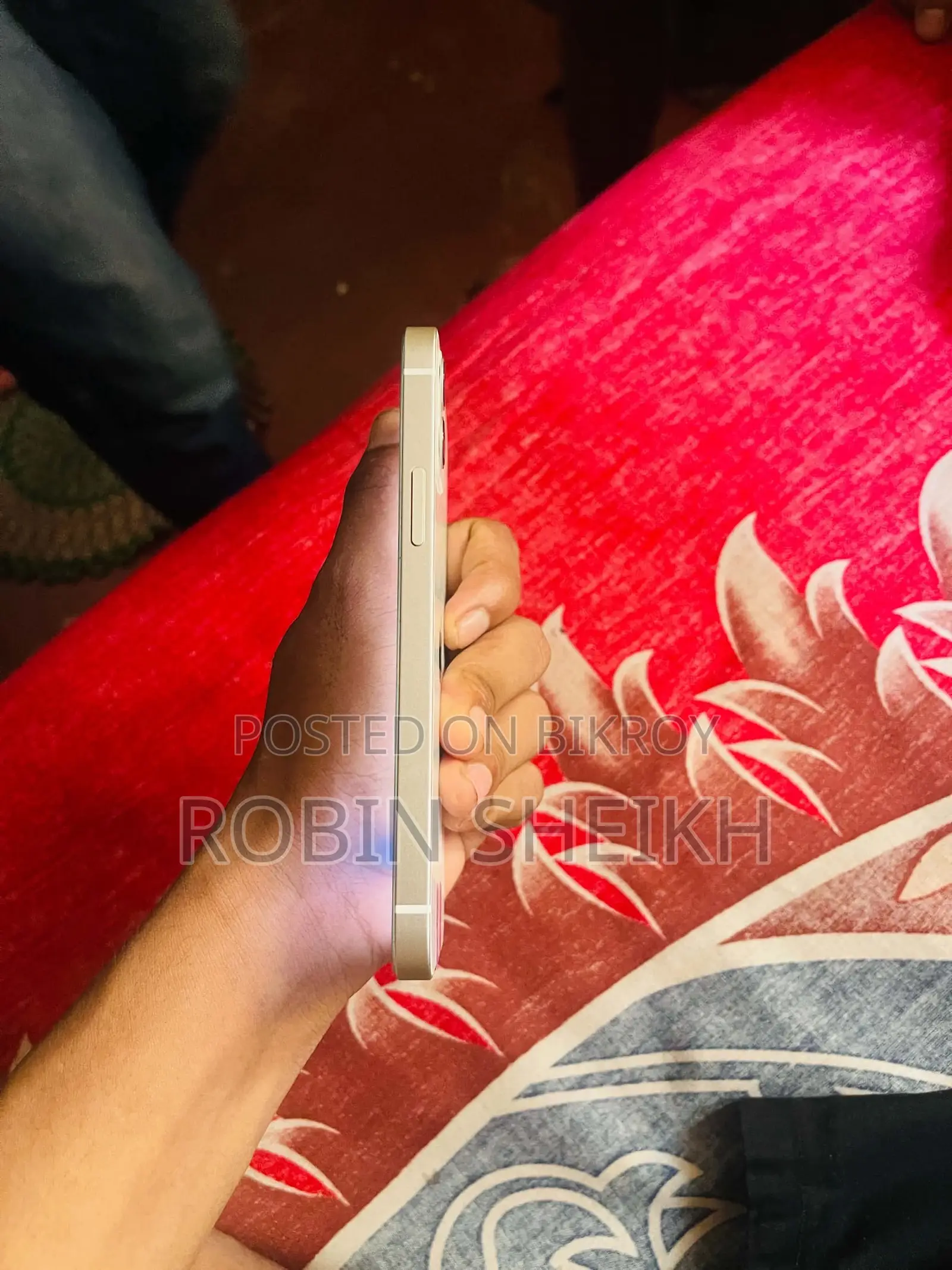 অ্যাপল আইফোন ১২ ১২৮ জিবি সাদা