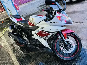 Yamaha R15 V3 2014 White
