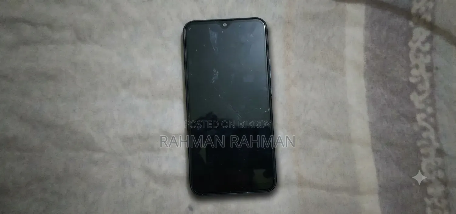Vivo Y11 32 GB Blue