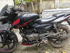 Bajaj Pulsar 150 2019 Red