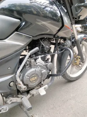 বাজাজ পালসার ১৫০ ২০১৮ ব্ল্যাক