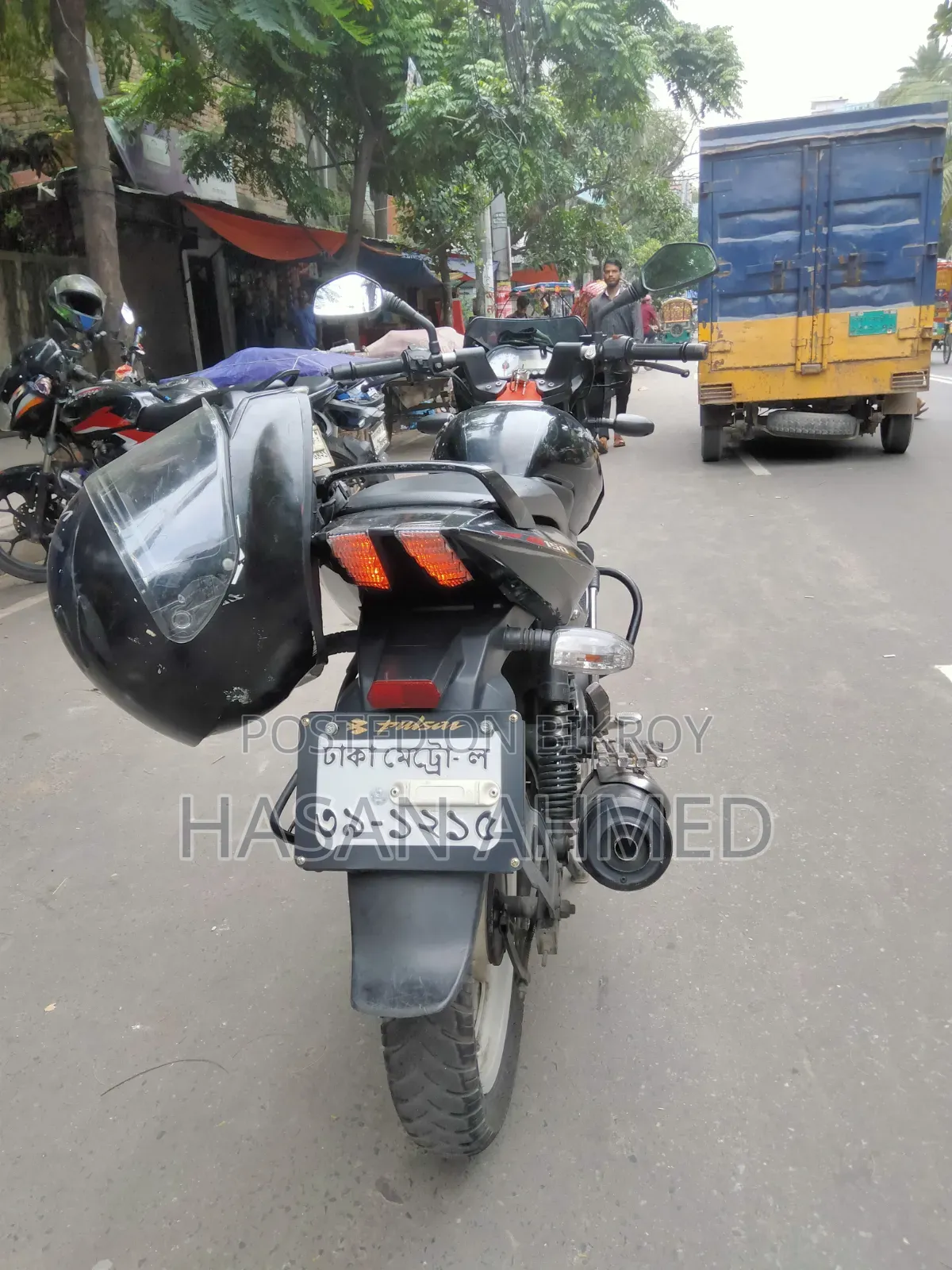 বাজাজ পালসার ১৫০ ২০১৮ ব্ল্যাক