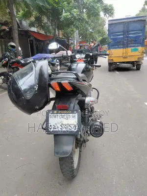 বাজাজ পালসার ১৫০ ২০১৮ ব্ল্যাক