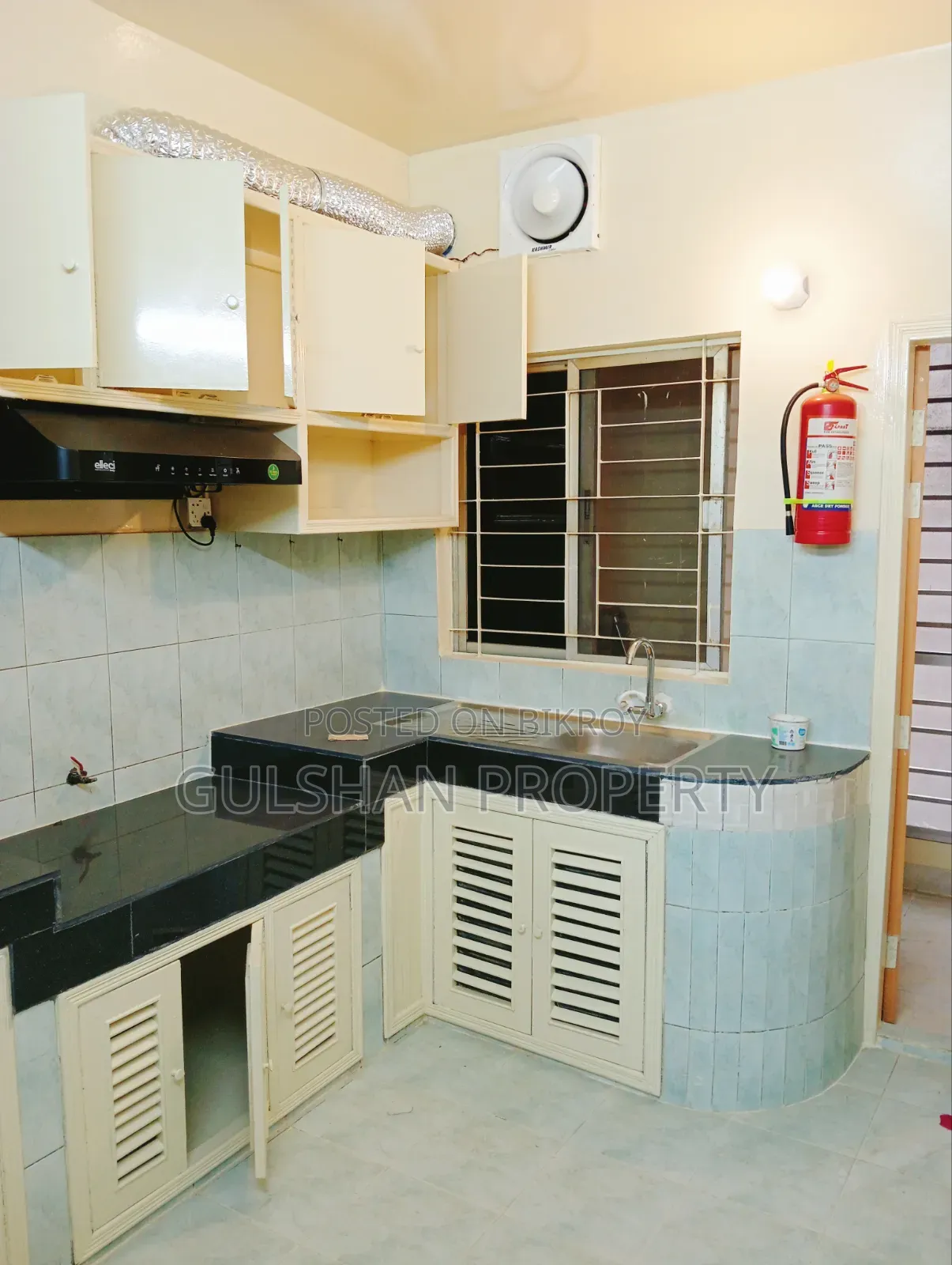 গুলশান সাউথে ৪ বেডরুমের অ্যাপার্টমেন্ট ভাড়ার জন্য