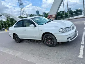 Nissan Sunny 2008 Pearl
