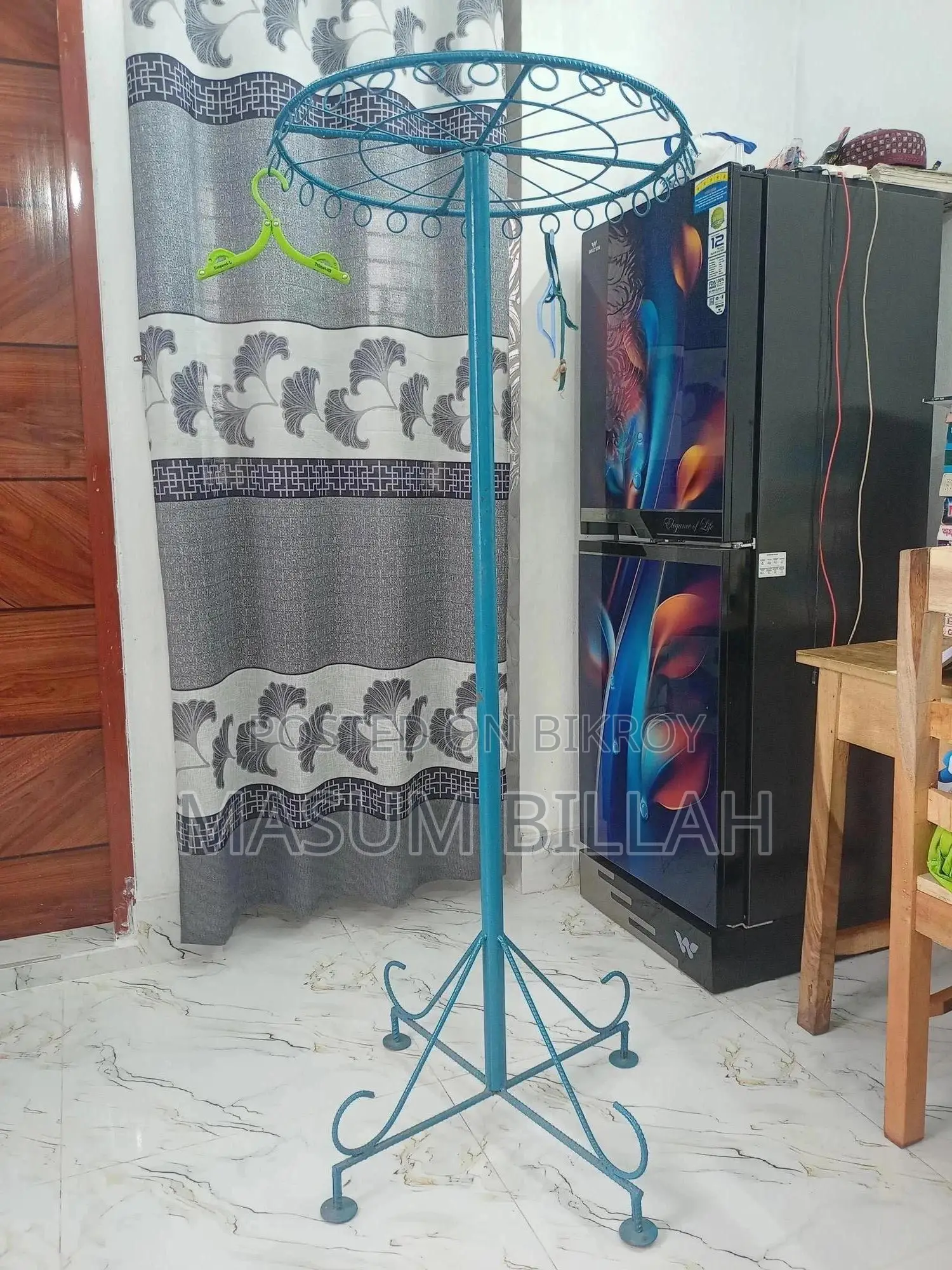 কাপড় শুকানোর স্ট্যান্ড
