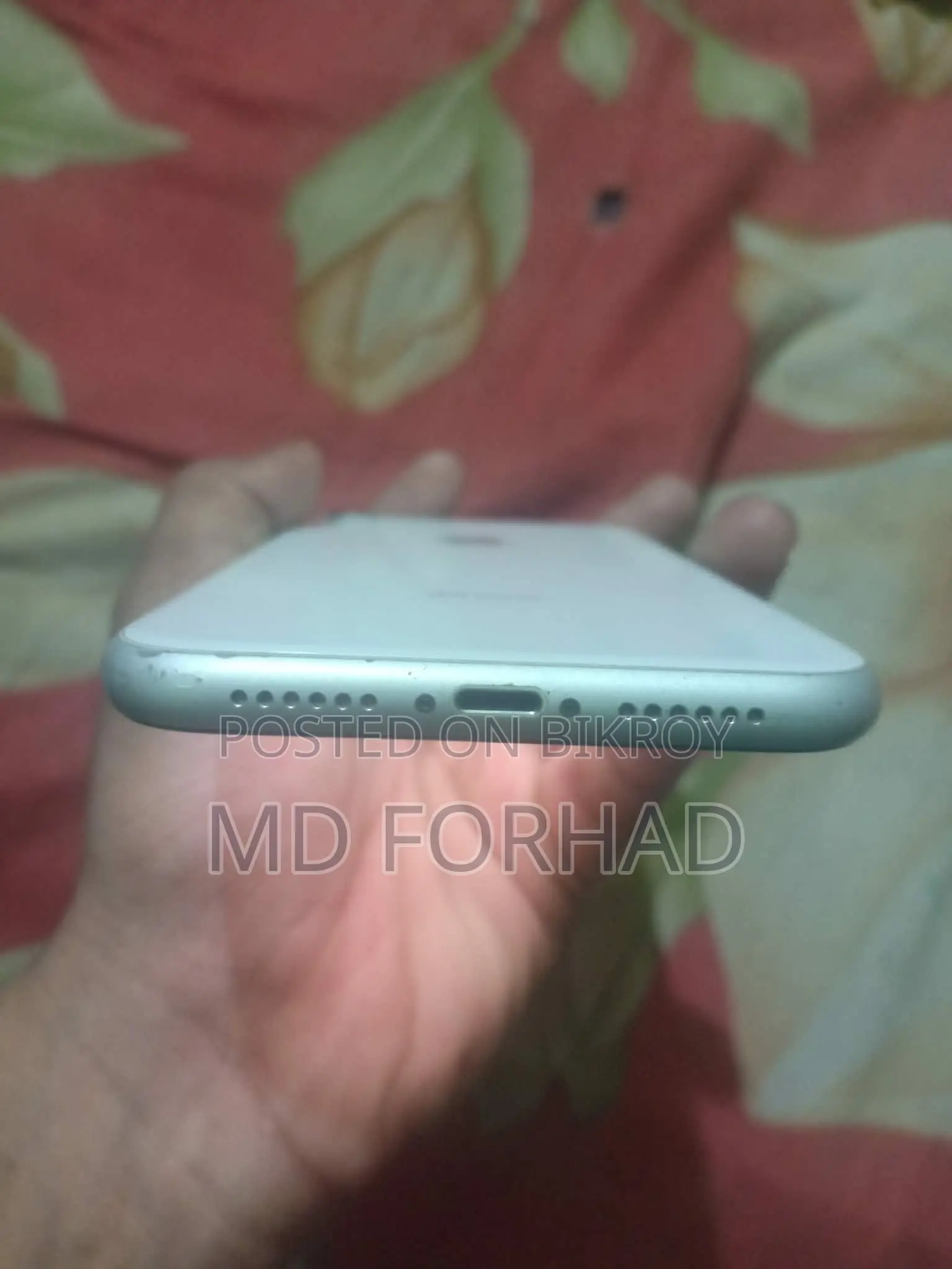 Apple iPhone XR 64 GB White