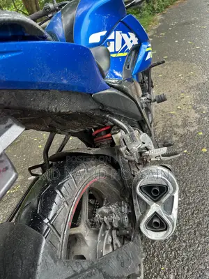 সুজুকি জিক্সার ২০২১ ব্লু