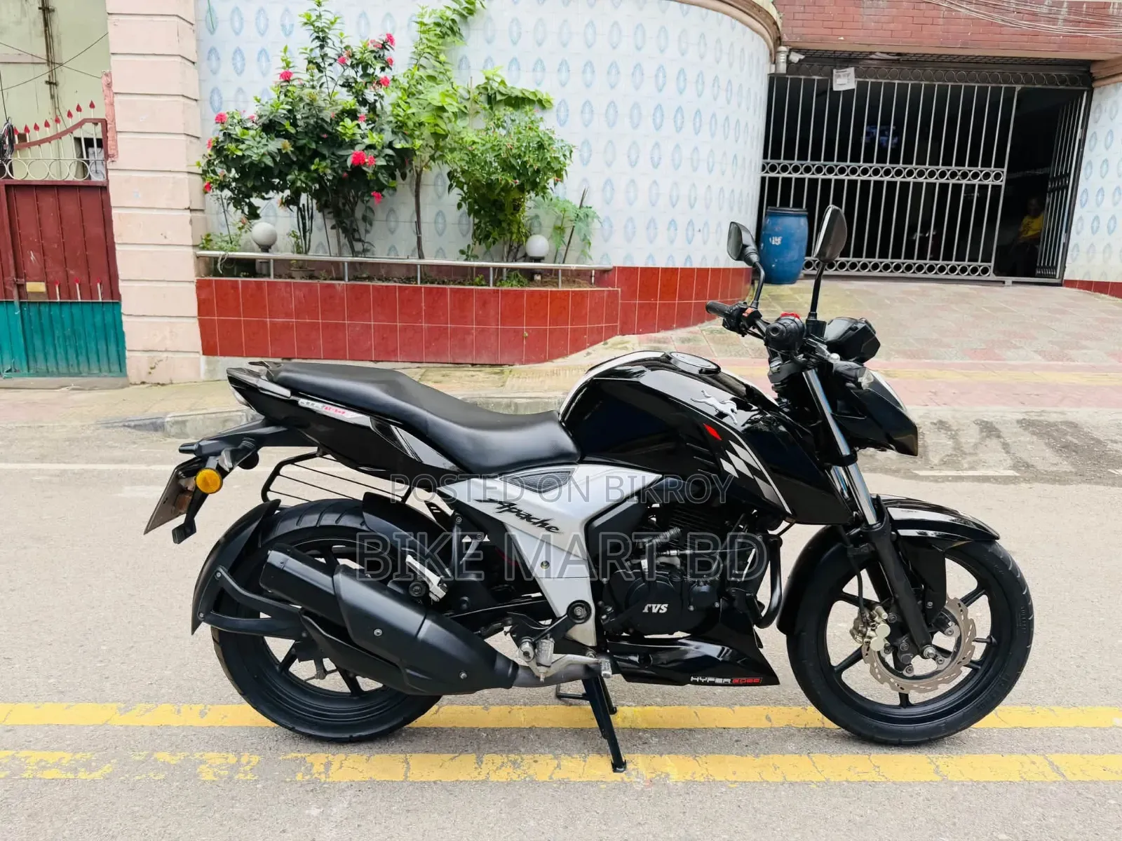 TVS Apache RTR 160 4V 2021 Black
