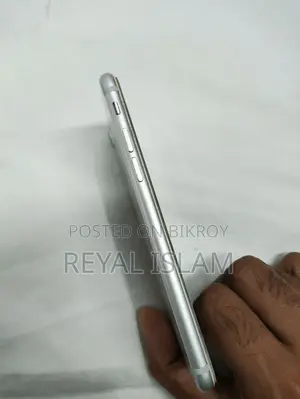 Apple iPhone 7 32 GB Silver