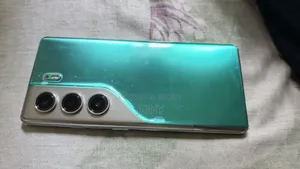 New Tecno Camon 40 Pro 4G 256 GB Blue