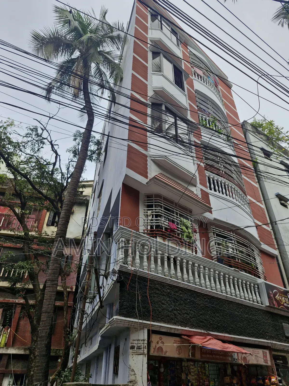Furnished 20-Bedroom House in Rampura for sale