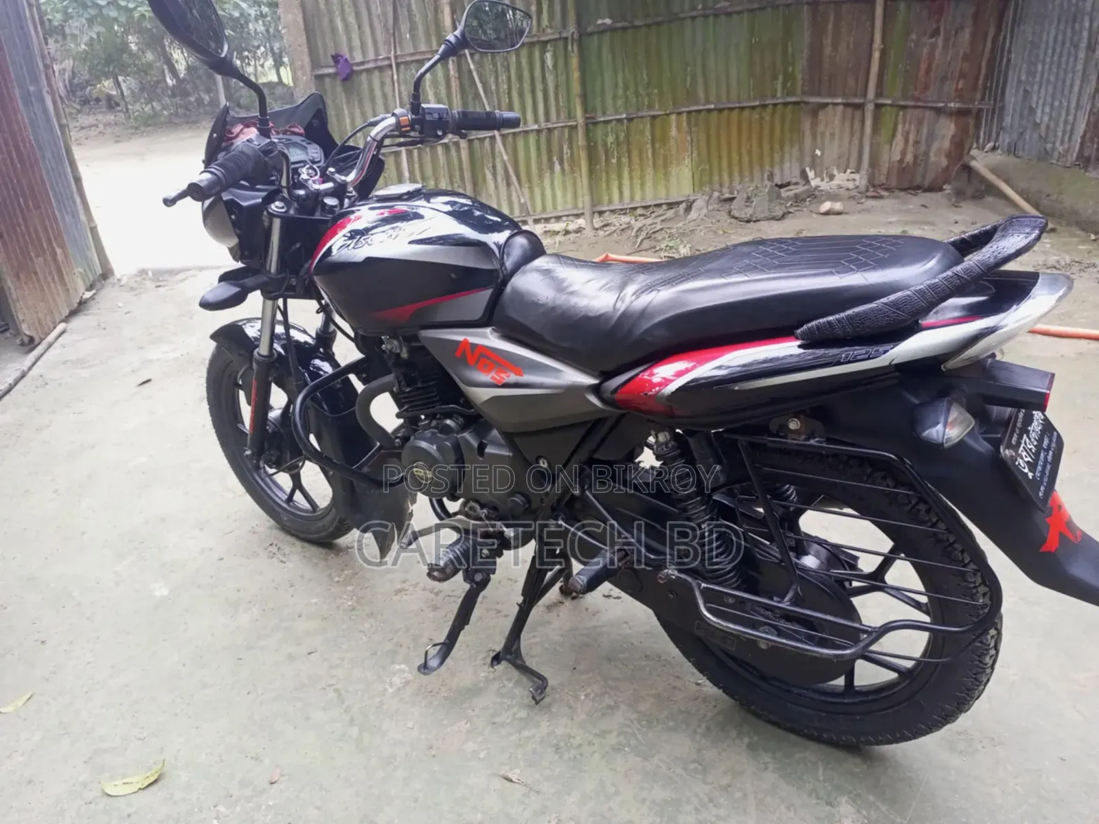 বাজাজ ডিসকভার ১২৫ ২০১৯