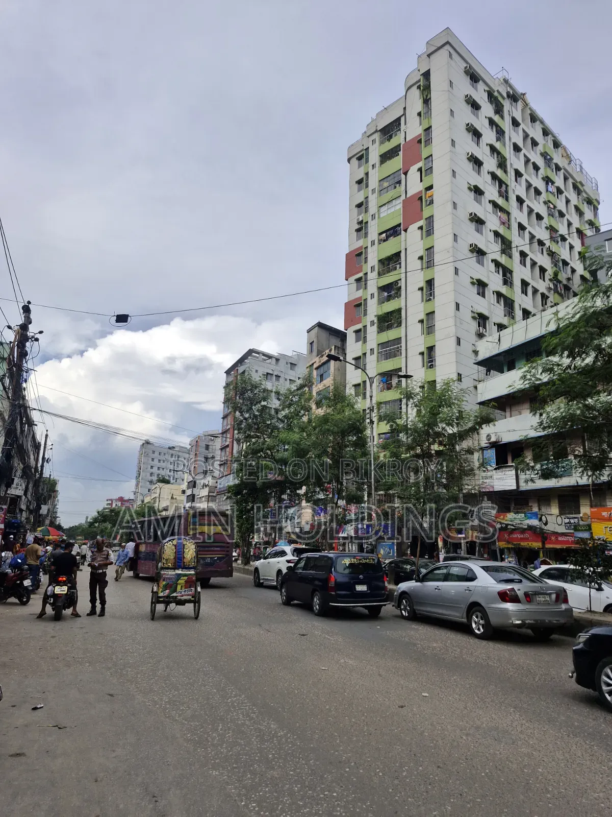 Commercial building for sale on 1.3 kathas of land with Rampura main road