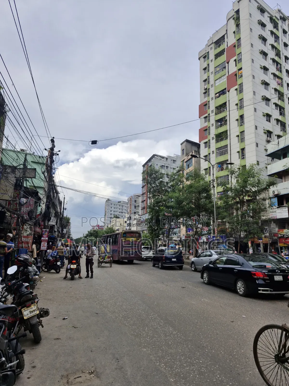 Commercial building for sale on 1.3 kathas of land with Rampura main road