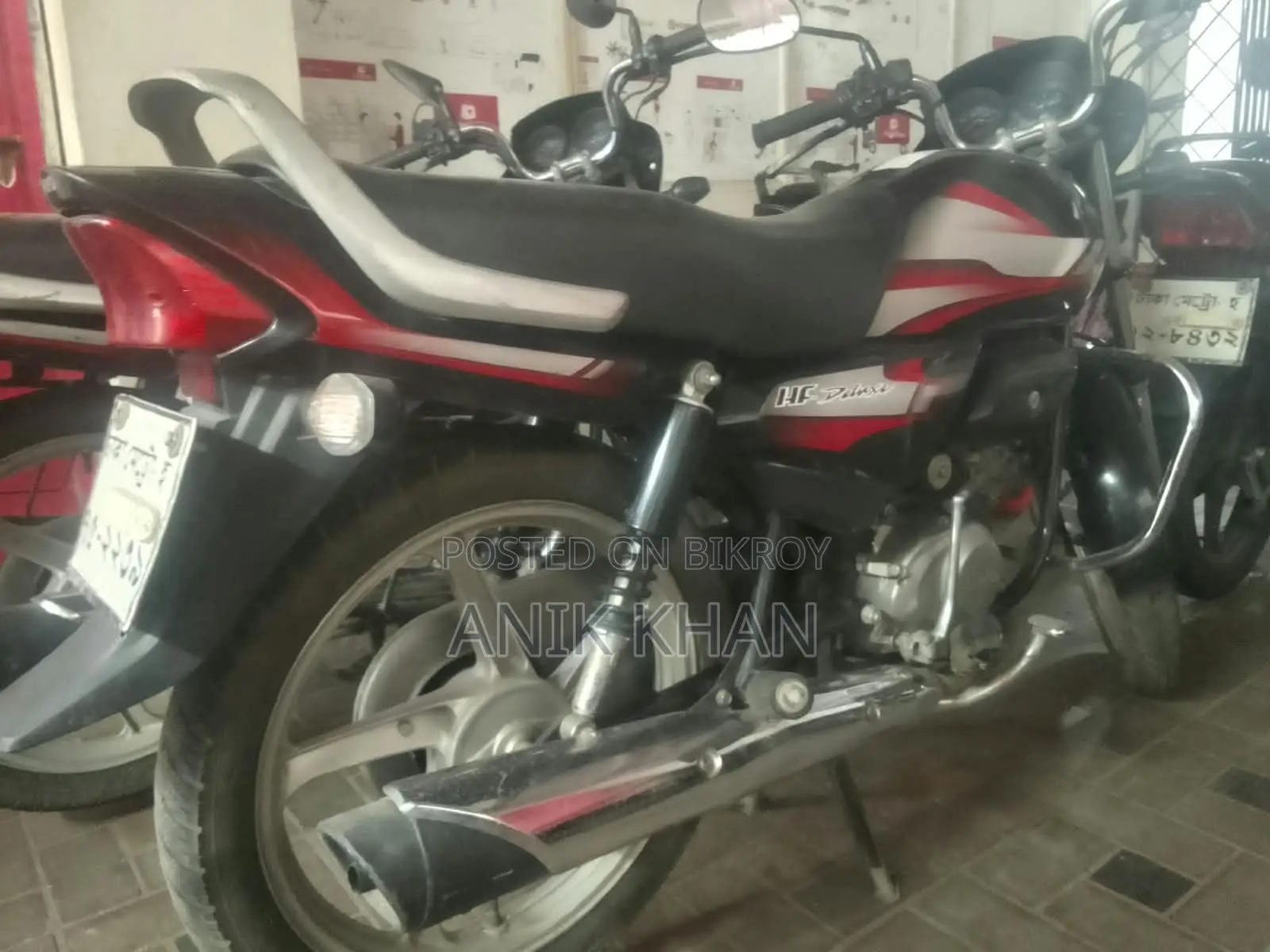 হিরো এইচএফ ডিলাক্স ২০২৫ কালো