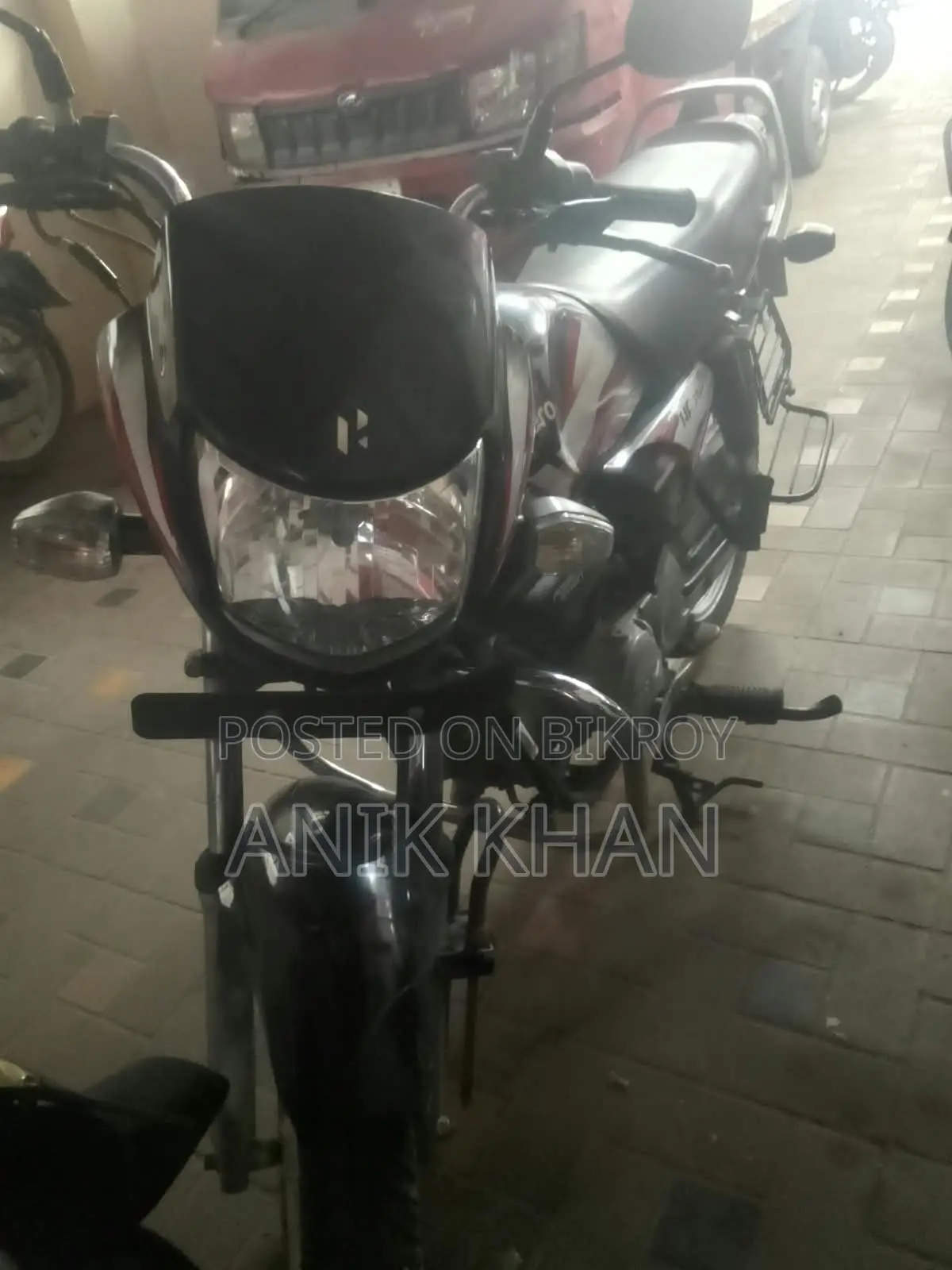 হিরো এইচএফ ডিলাক্স ২০২৫ কালো