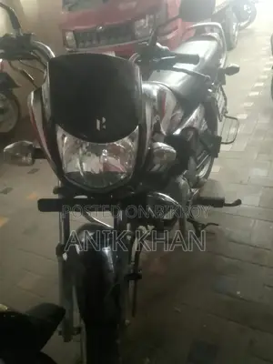 হিরো এইচএফ ডিলাক্স ২০২৫ কালো