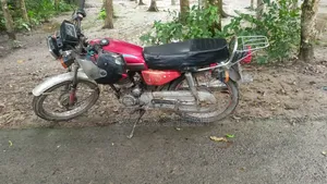 মোটরসাইকেল ২০০৭ লাল