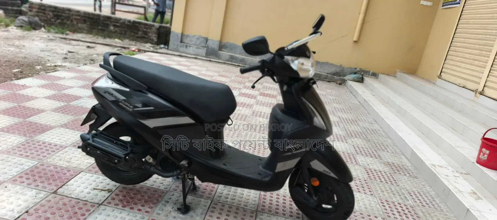 হিরো ২০২৫ কালো