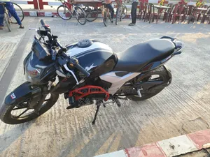 TVS Apache 160 4V 2022 Black