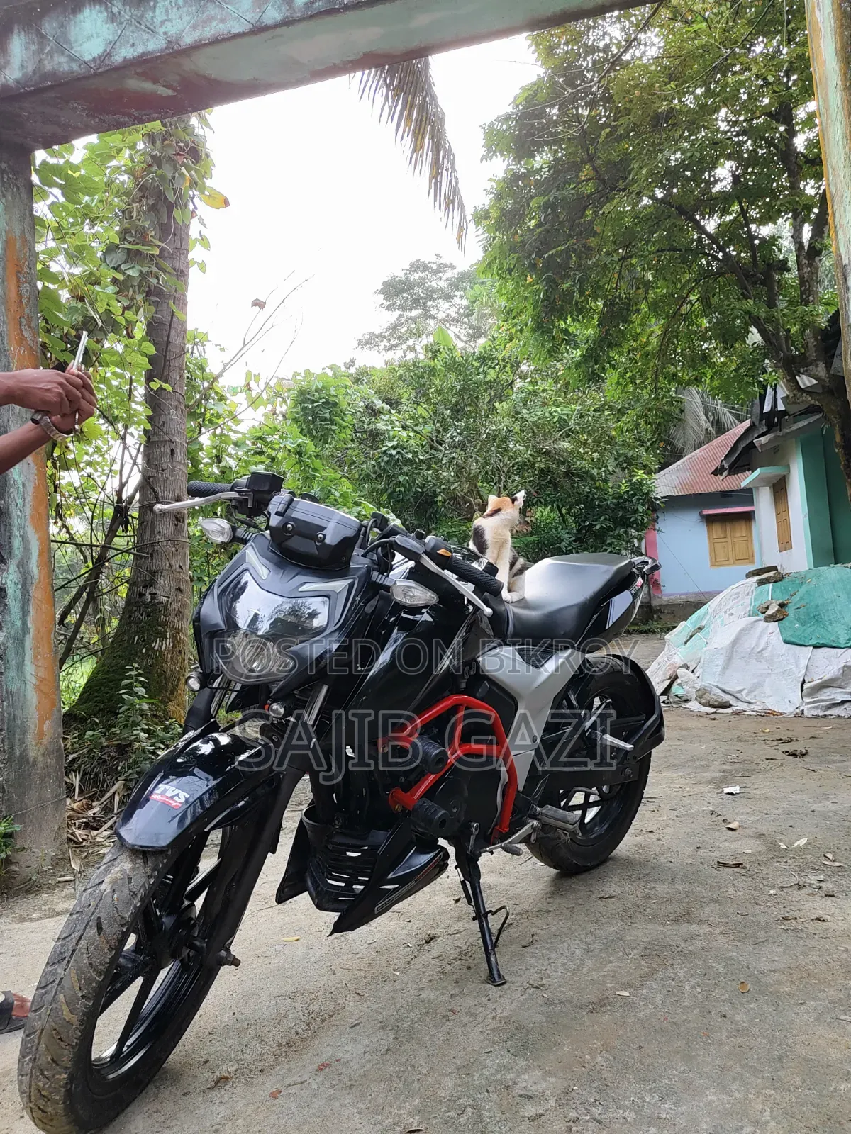 TVS Apache 160 4V 2022 Black