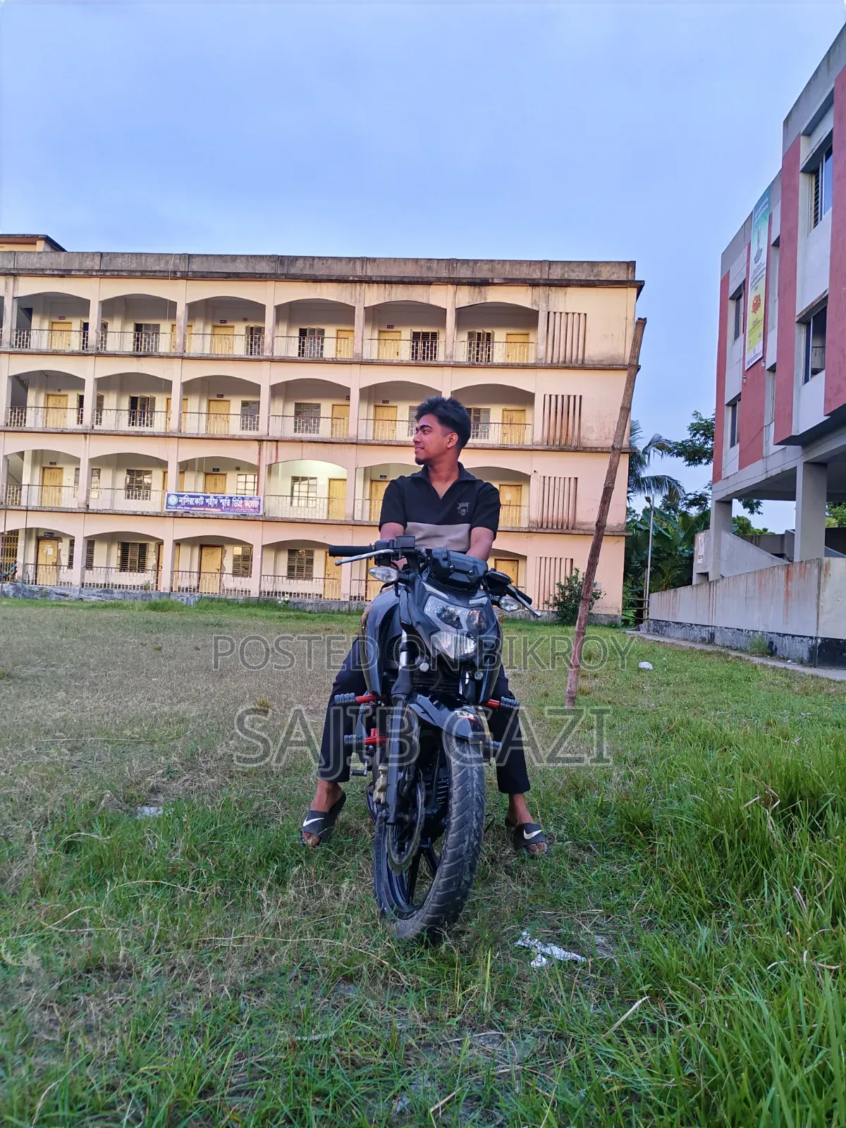 TVS Apache 160 4V 2022 Black