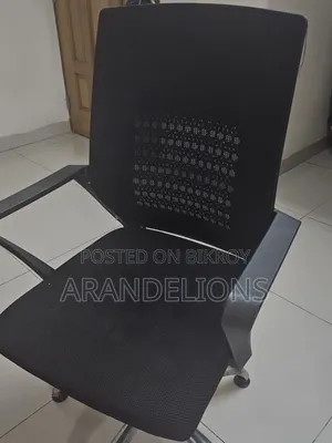 Almost New Office Chair for Sale