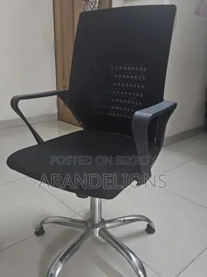 Almost New Office Chair for Sale