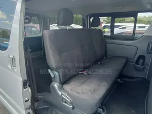Toyota GranAce 2021 Silver