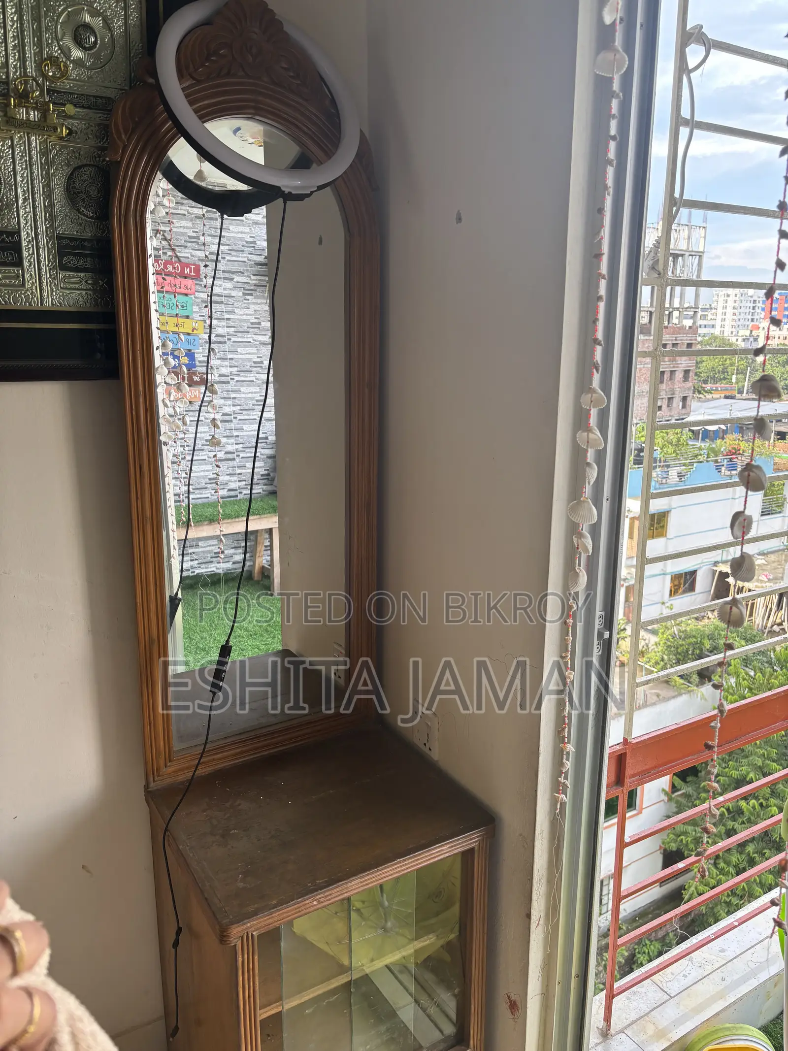 সেগুন কাঠের ড্রেসিং টেবিল
