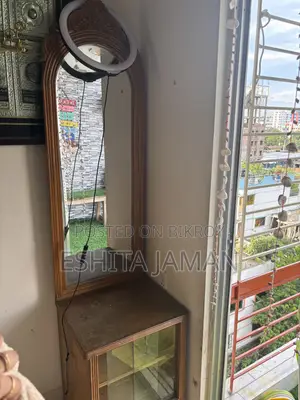 সেগুন কাঠের ড্রেসিং টেবিল