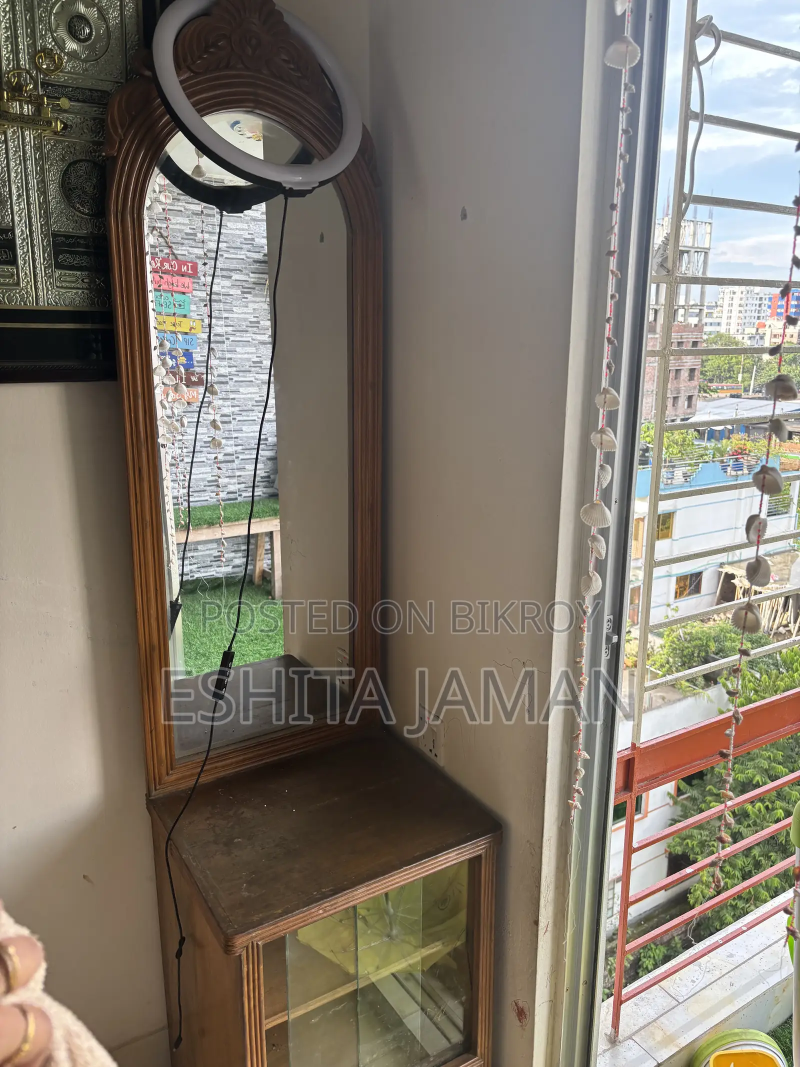 সেগুন কাঠের ড্রেসিং টেবিল