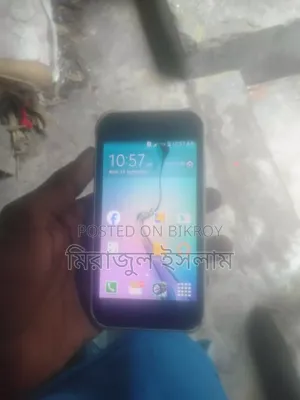 Samsung Galaxy J1 Ace 4 GB White
