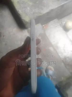 Samsung Galaxy J1 Ace 4 GB White