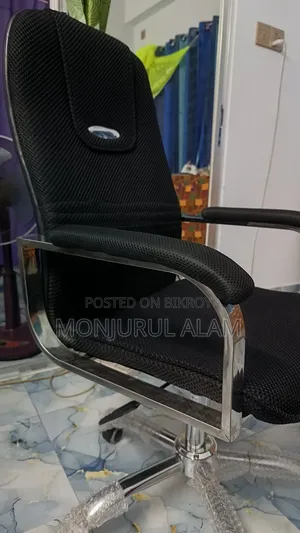 Mesh Fabric Swivel Office Chair